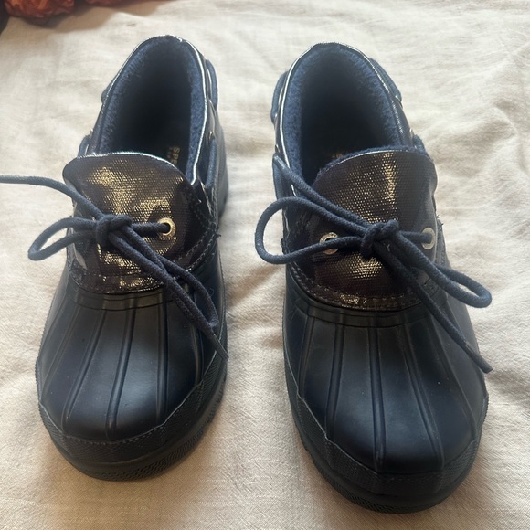 Sperry Size 6 Duckling Low Waterproof Shoes - Picture 2 of 6